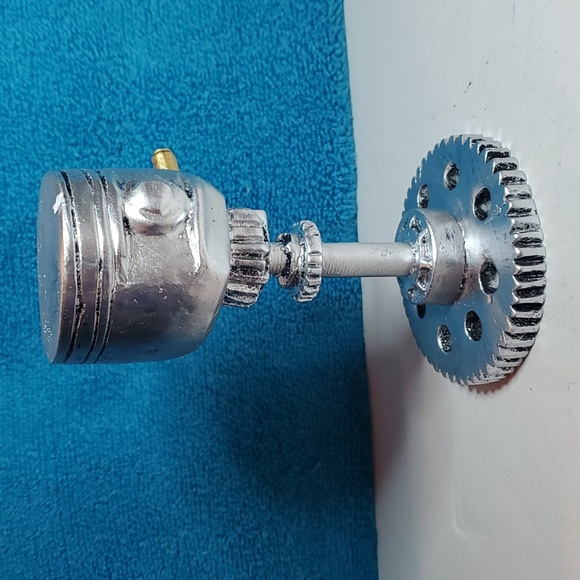 NEW Piston Man Art Deco Statue with Gear Body - Picture 5 of 8